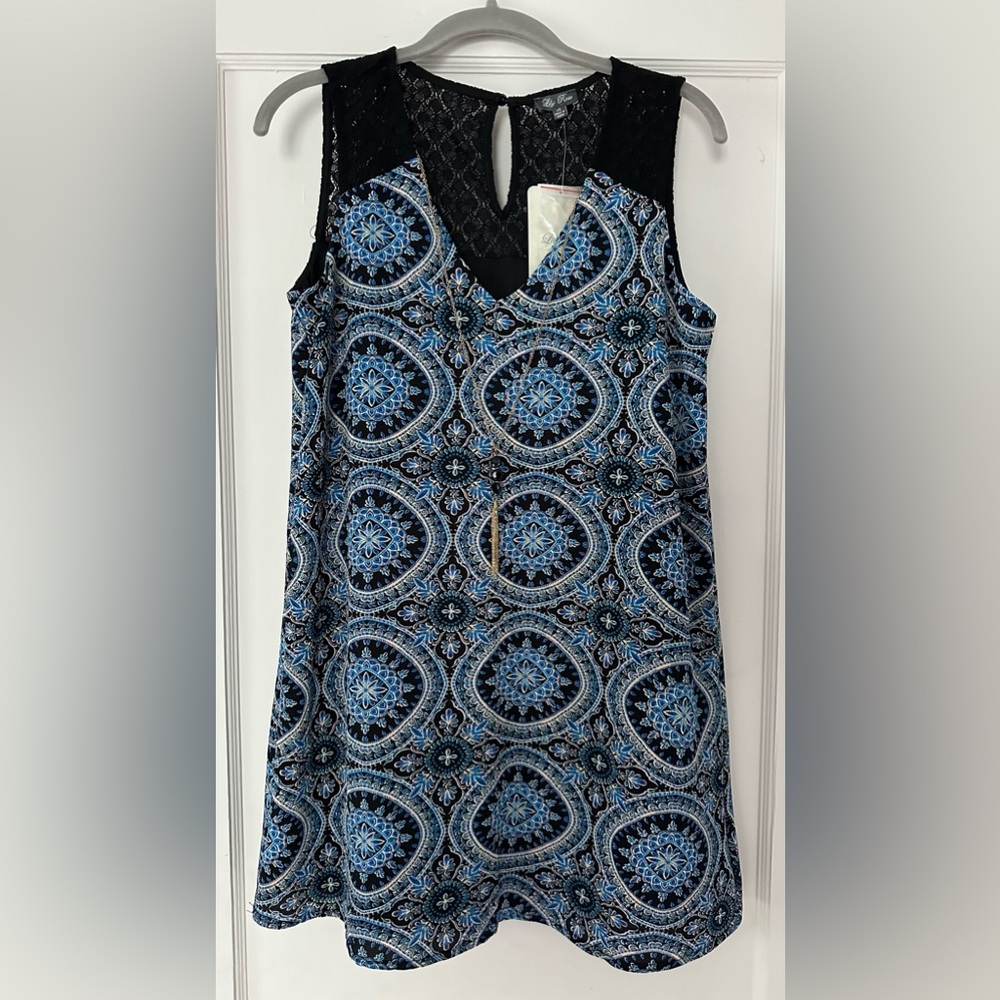 NWT Lily Rose Medallion Print Swing Dress w/ Attached Necklace- Size XS